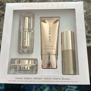 JLo Beauty gift set = brand new all still sealed in box